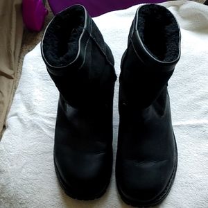 UGG mens boots size 10